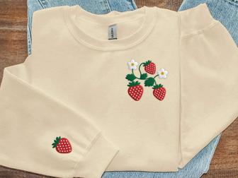 Strawberry Embroidered Sweatshirt Crewneck Sweatshirt For Family | Mazezy CA