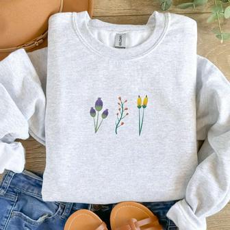 Wild Flowers Embroidered Sweatshirt Crewneck Sweatshirt For Family | Mazezy AU
