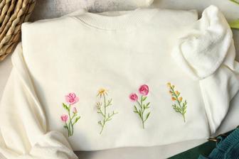 Wildflowers Embroidered Sweatshirt Crewneck Sweatshirt Best For Family | Mazezy UK