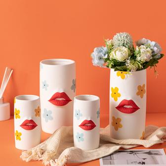 Aesthetic Red Lips Printing Ceramic Vase Cute Flower Vase Office Bedroom | Rusticozy DE