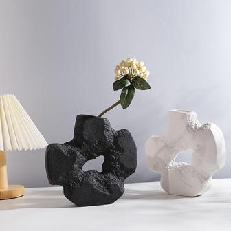 Creative Minimalist Modern Porcelain Unique Custom Nordic Creative Ceramic Vase For Interior Decorations | Rusticozy