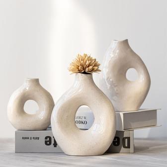 Nordic White Decorative Round Circle Pottery Minimalism Ceramic Vase Donuts Flower Porcelain Ceramic Vases | Rusticozy DE
