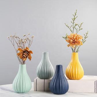 Simple Stripe Ceramic Vase For Wedding And Living Room Home Decoration And Restaurant Table Flower Vase | Rusticozy CA