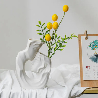 White Craft Lovers Figure Art Living Room Decorated With Ceramic Vases | Rusticozy