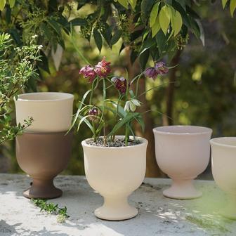 White Brown Goblet Shape Ceramic Flower Planter Classic Plant Pot Hotel Vase For Succulent Orchid Plant Pot For Home Decor | Rusticozy
