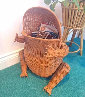 Rattan Frog Shape Magazine Storage Basket Fruit Basket Shopping Storage | Rusticozy UK