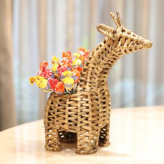 Wicker Water Hyacinth Animal Giraffe Planter Pot Suitable For Decorative Indoor Flower Pots Planters | Rusticozy CA