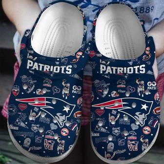 New England Patriots Nfl Sport Crocs Crocband Clogs Shoes | Favorety DE