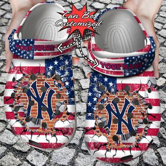 Baseball Personalized Ny Yankees American Flag Breaking Wall Clog Shoes | Favorety DE