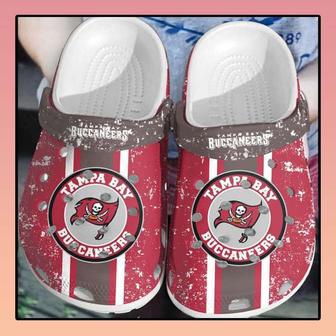 Buccaneers Tampa Bay Crocband Clogs | Favorety CA