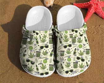 Marijuana Leaf Pattern With Weed Leaves Plant Unisex Clog Shoes - Monsterry CA