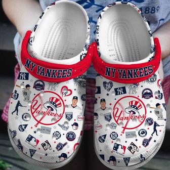 New York Yankees Mlb Sport Crocs Crocband Clogs Shoes For Men Women And Kids | Favorety AU