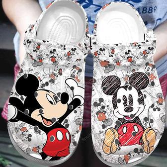 Painting Mickey Mouse Clogs Shoes | Favorety CA