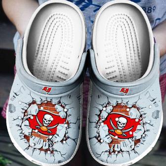 Tampa Bay Buccaneers Tide Clog Shoes | Favorety