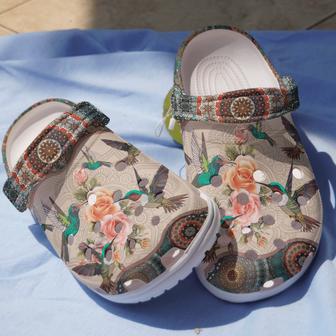Hummingbirds Hippie Girl Vintage Shoes - Floral Bird Outdoor Shoes Birthday Gift For Women Girl Grandma Mother - Monsterry DE