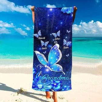 Butterfly Grandkids Personalized Beach Towels Summer Mom Grandma Gift | Newhawaiianshirts DE