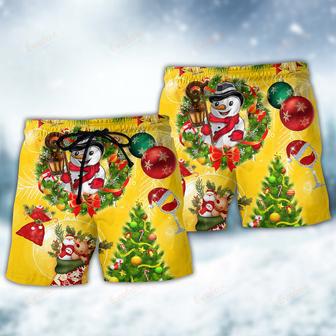 Christmas Funny Snowman Happy Christmas Tree Yellow Light Beach Short | Newhawaiianshirts UK