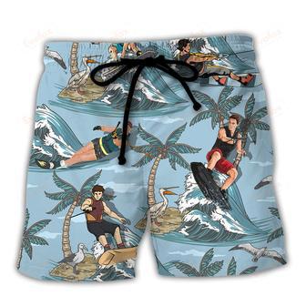 Waterskiing Never Underestimate An Old Man Who Loves Water Skiing Lover Beach Beach Short | Newhawaiianshirts UK