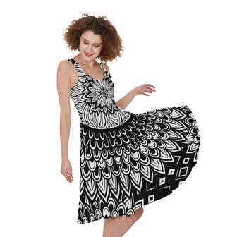 Black And White Mandala Print Sleeveless Knee Length Dress | Newhawaiianshirts DE