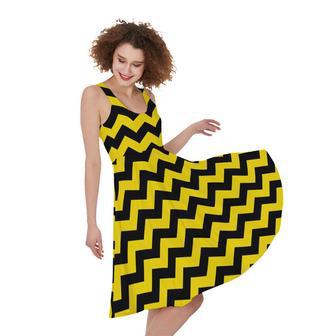 Black And Yellow Zigzag Pattern Print Sleeveless Knee Length Dress | Newhawaiianshirts AU