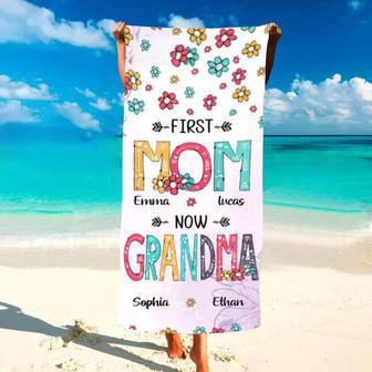 First Mom Now Grandma Flower Personalized Beach Towels Custom Names | Newhawaiianshirts UK