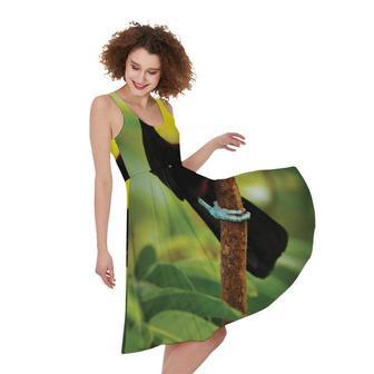 Keel-Billed Toucan Print Sleeveless Knee Length Dress | Newhawaiianshirts UK