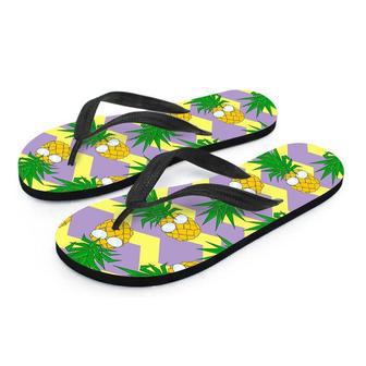 Zig Zag Pineapple Print Men's Flip Flops | Newhawaiianshirts DE