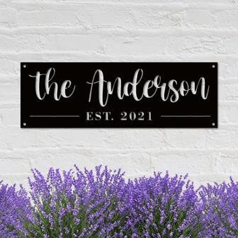 Custom Outdoor Metal Sign – Family Name Wall Art for Home Decor | Familywalldecor AU