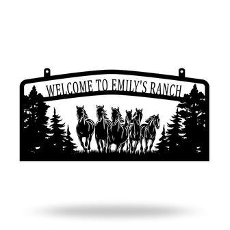 Customized Metal Horse Ranch Sign for Farmhouse Wall Decor | Familywalldecor AU