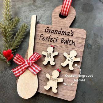 Thoughtful Grandma Kitchen Art - Personalized Family Ornament Gift For Bakers | Familywalldecor