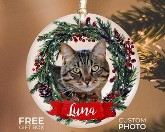 Heartfelt Cat Mom Ornament - Custom Pet Memorial & Christmas Photo Gift | Familywalldecor