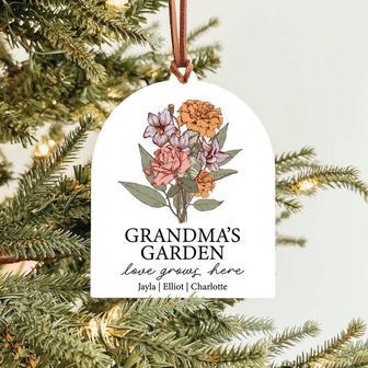 Celebrate Grandma's Garden With a Personalized Grandchildren Birth Flower Ornament For Christmas | Familywalldecor