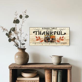 Thankful Key Holder for Wall - Rustic Family Wall Decor | Familywalldecor