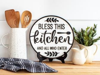 Personalized Farmhouse Kitchen Wall Sign - Rustic Shiplap Decor For Modern Kitchens | Familywalldecor CA