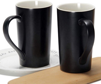 20 oz Tall Black and White Ceramic Coffee Mug with Handle | Rusticozy CA