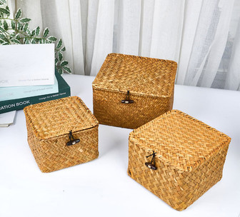 Eco-friendly Natural Seagrass Square Wicker Basket With Lid for Gifts | Rusticozy