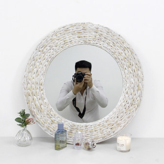 Elegant Round Water Hyacinth Wall Mirror | White Wicker Mirror | Rusticozy