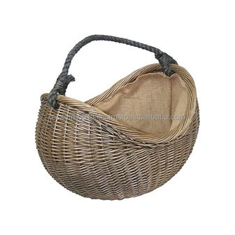 Oval Shape Wicker Basket with Natural Finish for Decoration | Rusticozy