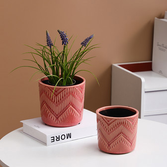 Decorative Red Ceramic Plant Pot with Crack Design | Rusticozy UK