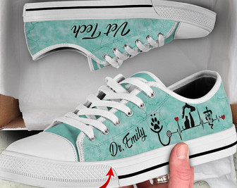 Chaussures basses vétérinaire personnalisées, cadeau pour technicien vétérinaire, chaussures technicien vétérinaire, cadeau de diplômation vétérinaire, baskets femme vétérinaire, cadeaux de retraite - Cadeauxyz