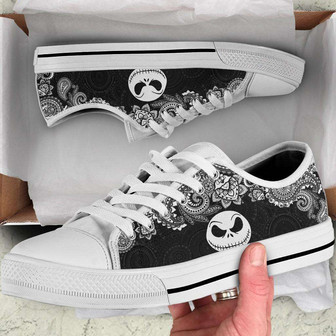 Baskets style Converse basses Mandala Jack Skellington - Cadeauxyz