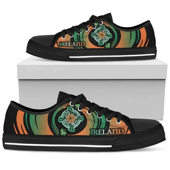 Chaussures basses Converse noires avec croix celtique d'Irlande St et trèfle pour la Saint-Patrick - Cadeauxyz