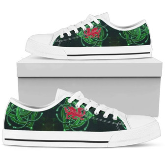 Baskets Basses Converse avec Symbole Celtique Irlandais de la Saint-Patrick et Dragon du Pays de Galles - Cadeauxyz