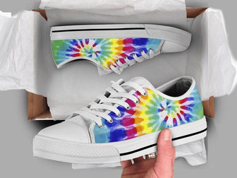 Chaussures imprimé arc-en-ciel Tie Dye LGBT Love Baskets basses - Cadeauxyz