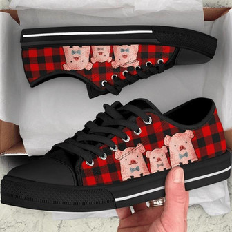 Chaussures Basses À Carreaux Rouges Cochon Mignon - Cadeauxyz