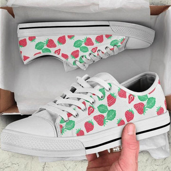 Chaussures Basses Fraise - Cadeauxyz