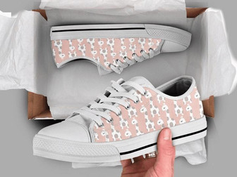 Chaussures basses Girafe rose - Cadeauxyz