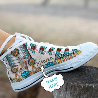 ネイティブアメリカゴールデンレトリバーパターンカスタムネーム - ハイトップシューズ - Kawaiitshirt