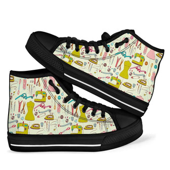 縫製プリントパターン男性女性のハイトップシューズ - Kawaiitshirt