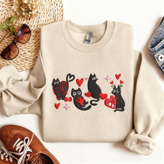 Cute Valentine Embroidered Sweatshirt - Cozy Love for Cat Owners - Thegiftio UK